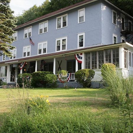 Inn At Starlight Lake & Restaurant Buitenkant foto