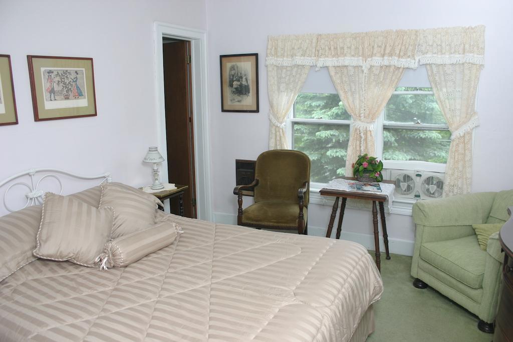 Inn At Starlight Lake & Restaurant Kamer foto